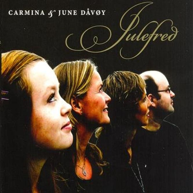 Hovedbilde Carmina & June Dåvøy - Julefred (CD)