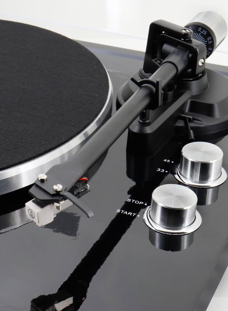 Platespiller med Bluetooth - Sort Aluminium - Soundmaster Elite Line
